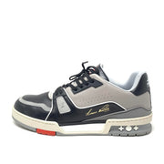Men's Louis Vuitton Sneakers Shoes Size (LV 8 USA 9 ) Great Condition