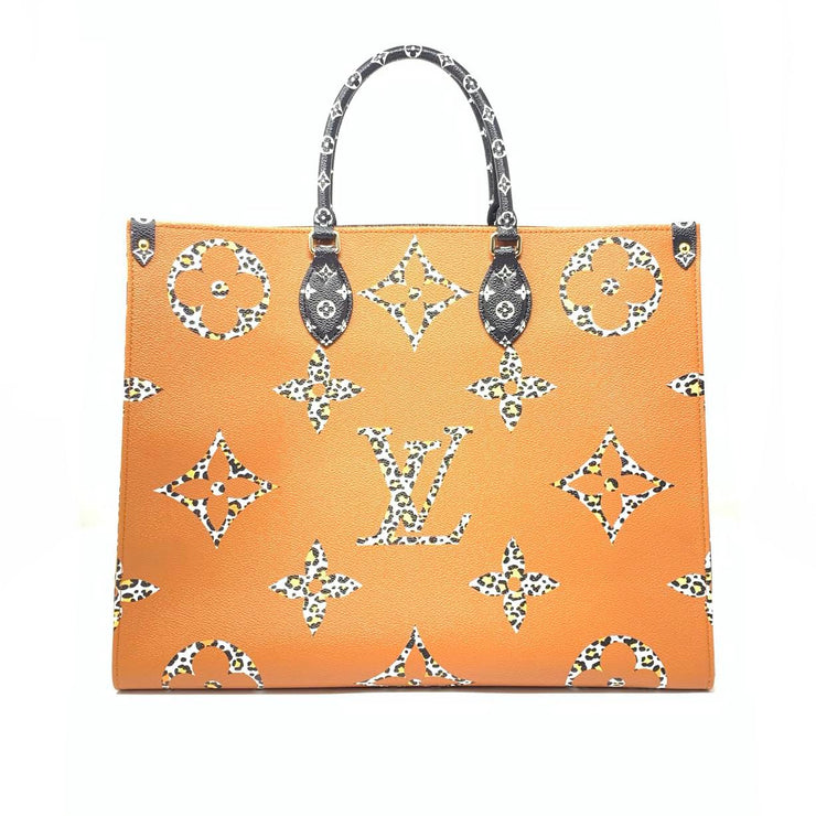 Sold Out Louis Vuitton Fall 2019 Jungle ONTHEGO Monogram Giant Canvas Tote  Bag at 1stDibs